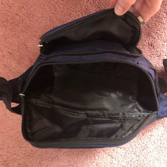 Sport Fanny Pack! (only used once) - Picture 3 of 3